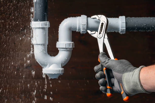 Professional Drain Cleaning technician working in Draper, VA